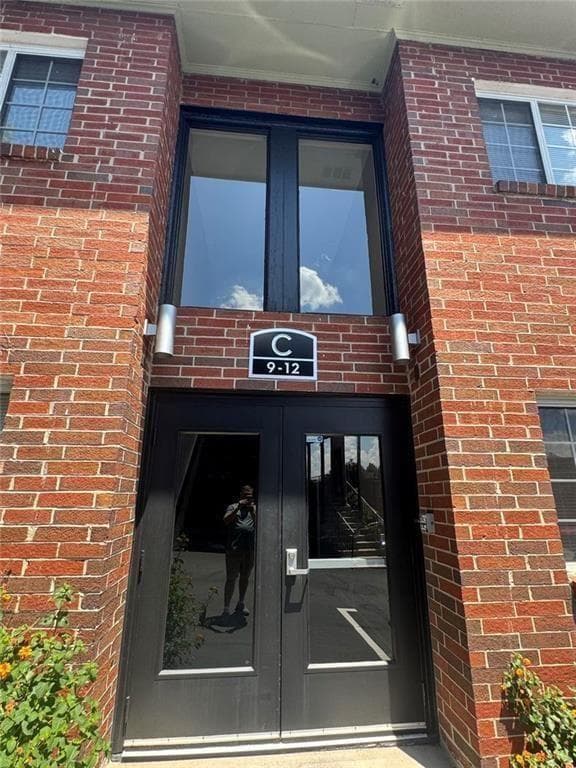 2 bedroom, 1 bathroom, 900 sq ft condominium for sale at 1705 Monroe Drive C09, Atlanta, GA 30324 — photo 3