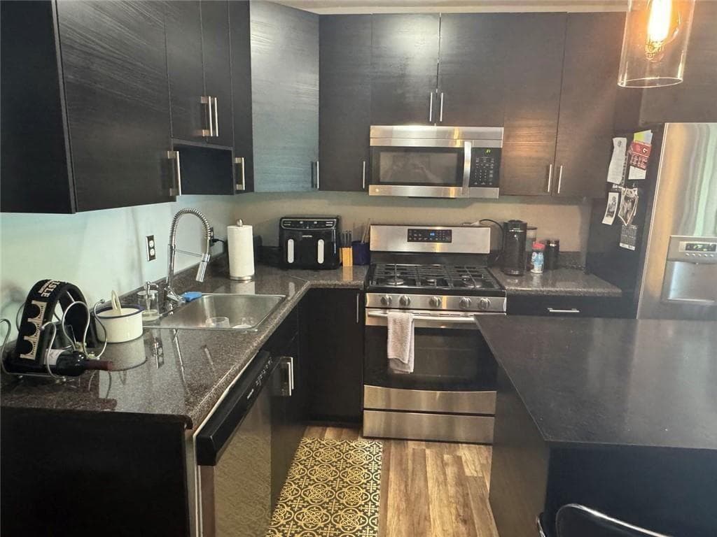 2 bedroom, 1 bathroom, 900 sq ft condominium for sale at 1705 Monroe Drive C09, Atlanta, GA 30324 — photo 6