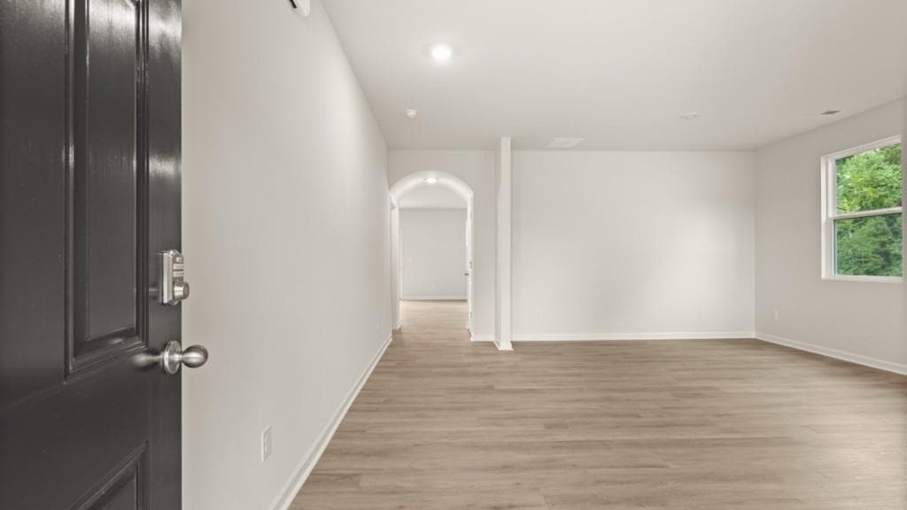 5 bedroom, 5 bathroom, 3,389 sq ft single family residence under contract at 6287 Hallsley Drive, South Fulton, GA 30349 — photo 3