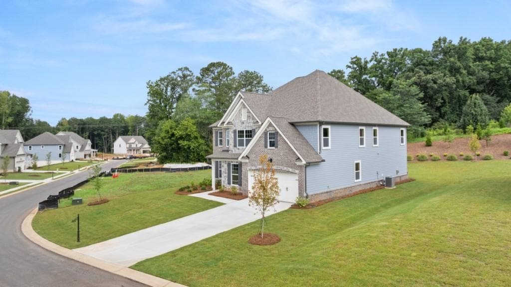 5 bedroom, 4 bathroom, 3,773 sq ft single family residence for sale at 4110 Haven Way, Cumming, GA 30028 — photo 2