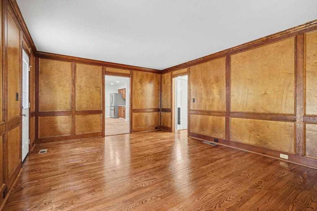 4 bedroom, 3 bathroom, 2,997 sq ft single family residence for sale at 3611 Preston Court, Lilburn, GA 30047 — photo 5