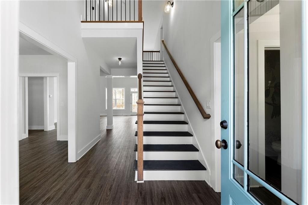 5 bedroom, 6 bathroom, 4,506 sq ft single family residence for sale at 401 Blossom Trail, Acworth, GA 30101 — photo 7