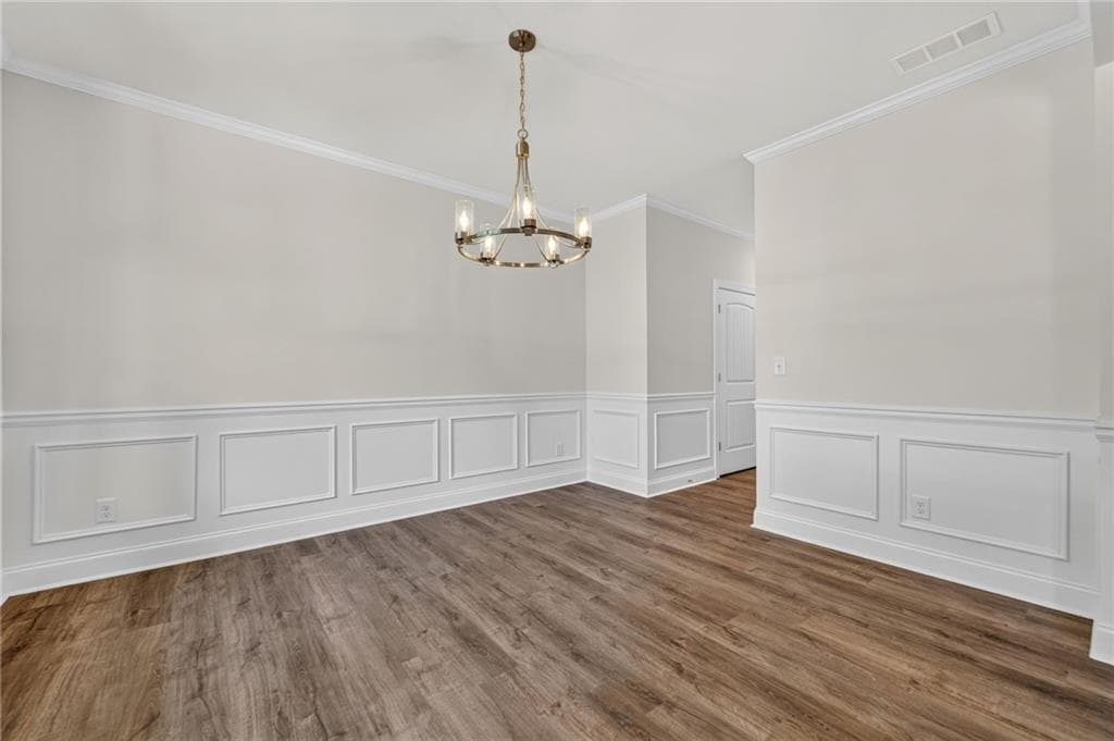5 bedroom, 4 bathroom, 2,920 sq ft single family residence under contract at 2126 Seavey Drive, Decatur, GA 30032 — photo 7