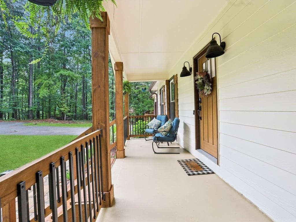 5 bedroom, 4 bathroom, 3,175 sq ft single family residence for sale at 518 Picketts Crossing, Acworth, GA 30101 — photo 10