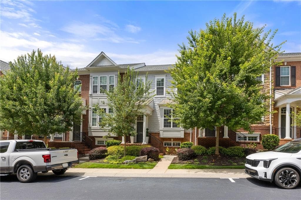 3 bedroom, 4 bathroom, 1,857 sq ft townhouse for sale at 2294 Limehurst Drive 17, Atlanta, GA 30319 — photo 3