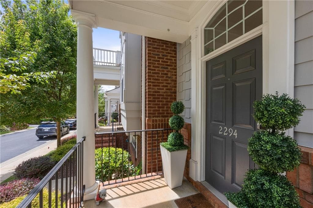 3 bedroom, 4 bathroom, 1,857 sq ft townhouse for sale at 2294 Limehurst Drive 17, Atlanta, GA 30319 — photo 4