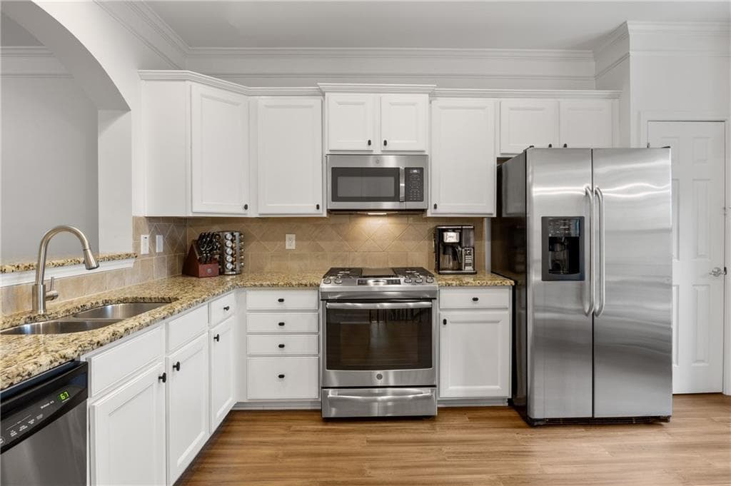 3 bedroom, 4 bathroom, 1,857 sq ft townhouse for sale at 2294 Limehurst Drive 17, Atlanta, GA 30319 — photo 9