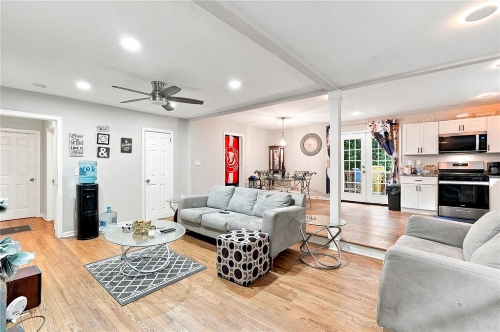 4 bedroom, 2 bathroom, 1,916 sq ft single family residence for sale at 2740 Dale Creek Drive, Atlanta, GA 30318 — photo 2