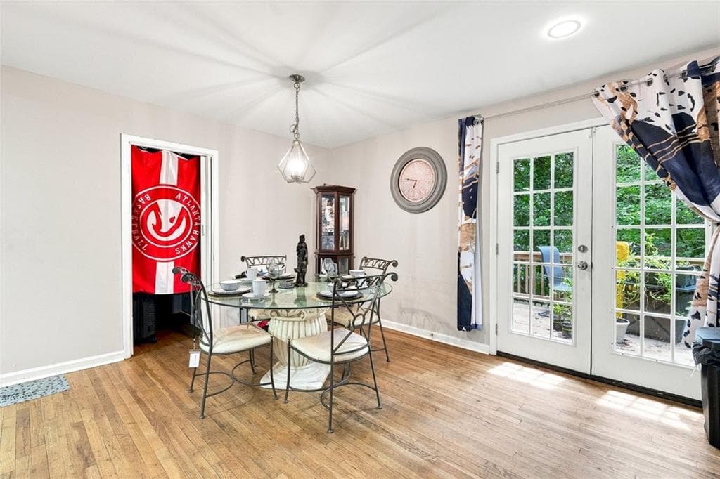 4 bedroom, 2 bathroom, 1,916 sq ft single family residence for sale at 2740 Dale Creek Drive, Atlanta, GA 30318 — photo 5