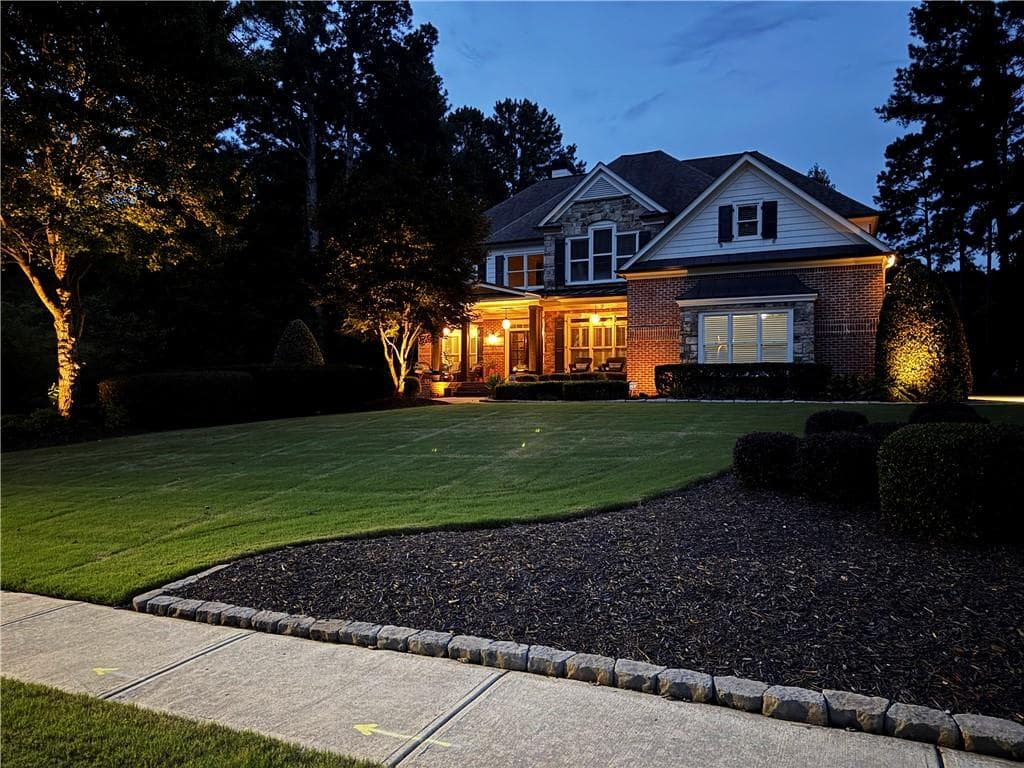 6 bedroom, 6 bathroom, 4,756 sq ft single family residence under contract at 4405 Sterling Pointe Drive, Kennesaw, GA 30152 — photo 2