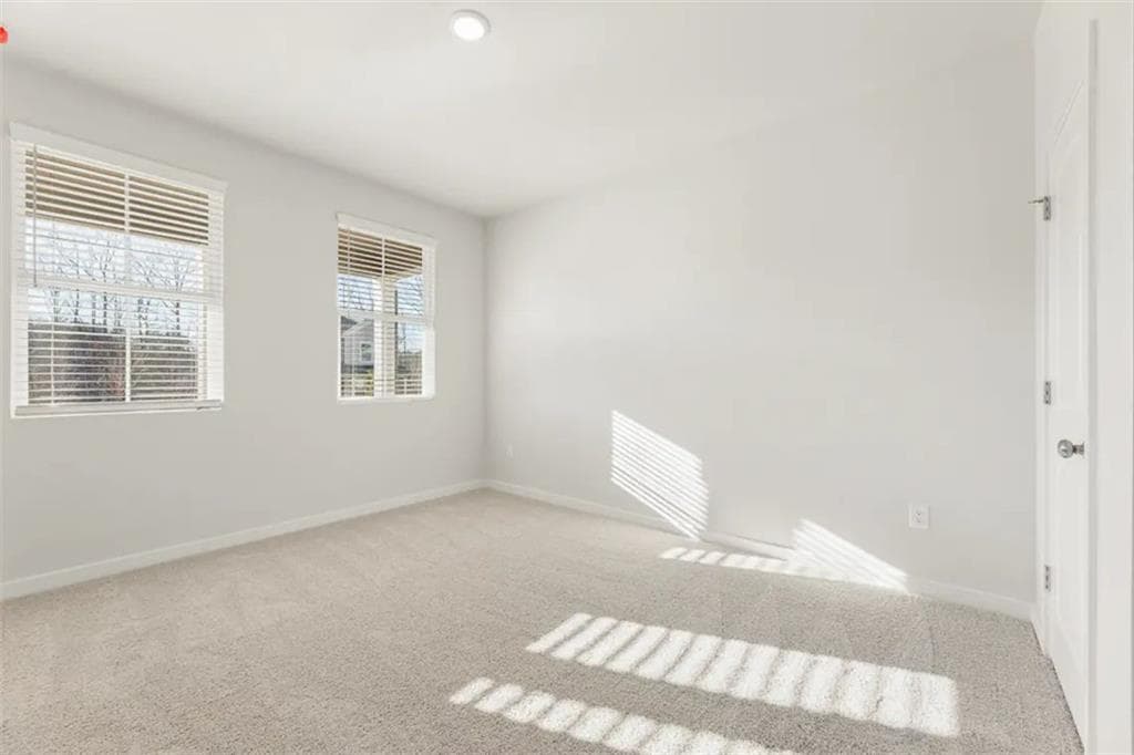 5 bedroom, 4 bathroom, 2,774 sq ft single family residence under contract at 5671 Rosehall Place, South Fulton, GA 30349 — photo 6