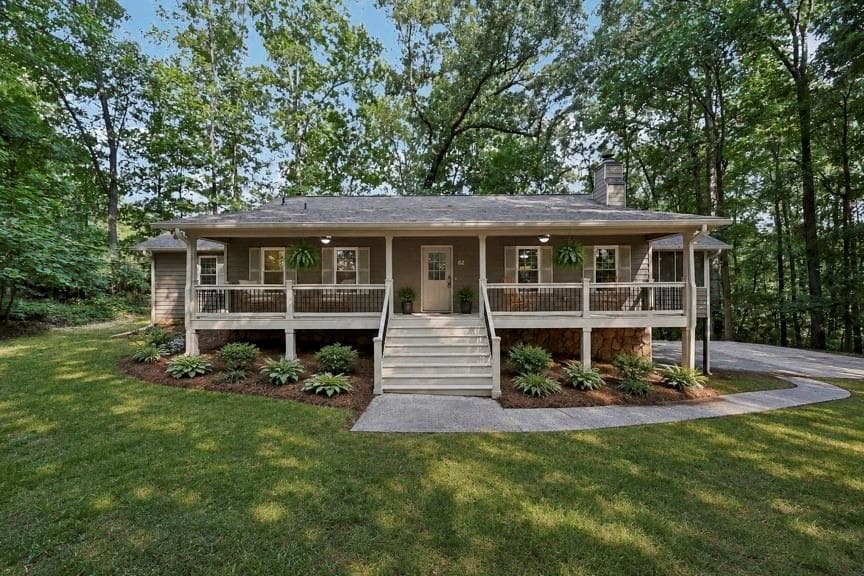 3 bedroom, 3 bathroom, 1,744 sq ft single family residence for sale at 62 Mount Calvary Road, Marietta, GA 30064 — photo 1 of 57