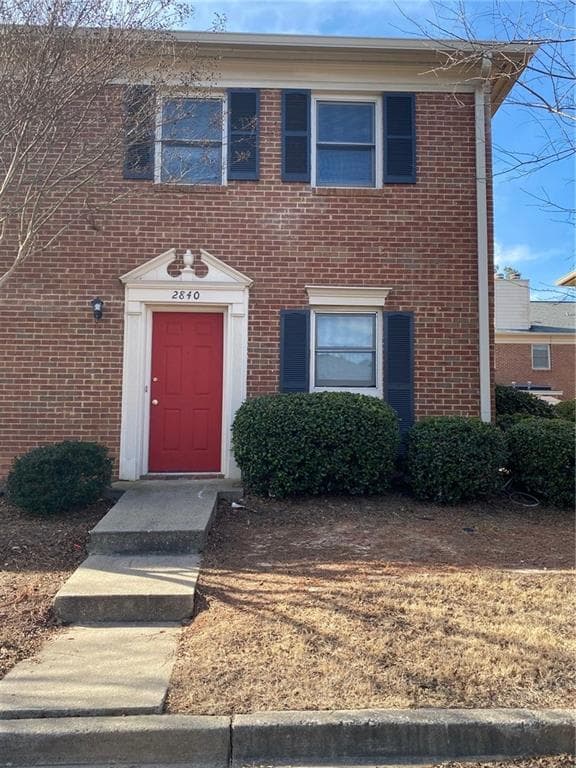2 bedroom, 3 bathroom, 1,260 sq ft townhouse for rent at 2840 Webb Bridge Road, Alpharetta, GA 30009 for $1,750 a month — photo 2