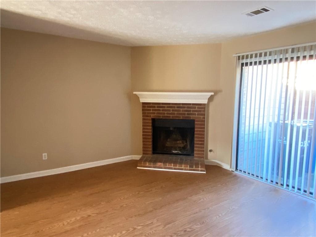2 bedroom, 3 bathroom, 1,260 sq ft townhouse for rent at 2840 Webb Bridge Road, Alpharetta, GA 30009 for $1,750 a month — photo 7