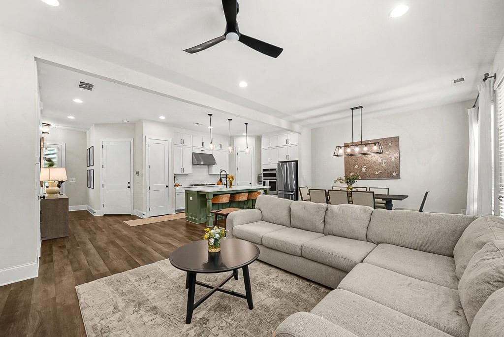 4 bedroom, 3 bathroom, 2,211 sq ft single family residence for sale at 1970 Drew Drive, Atlanta, GA 30318 — photo 10