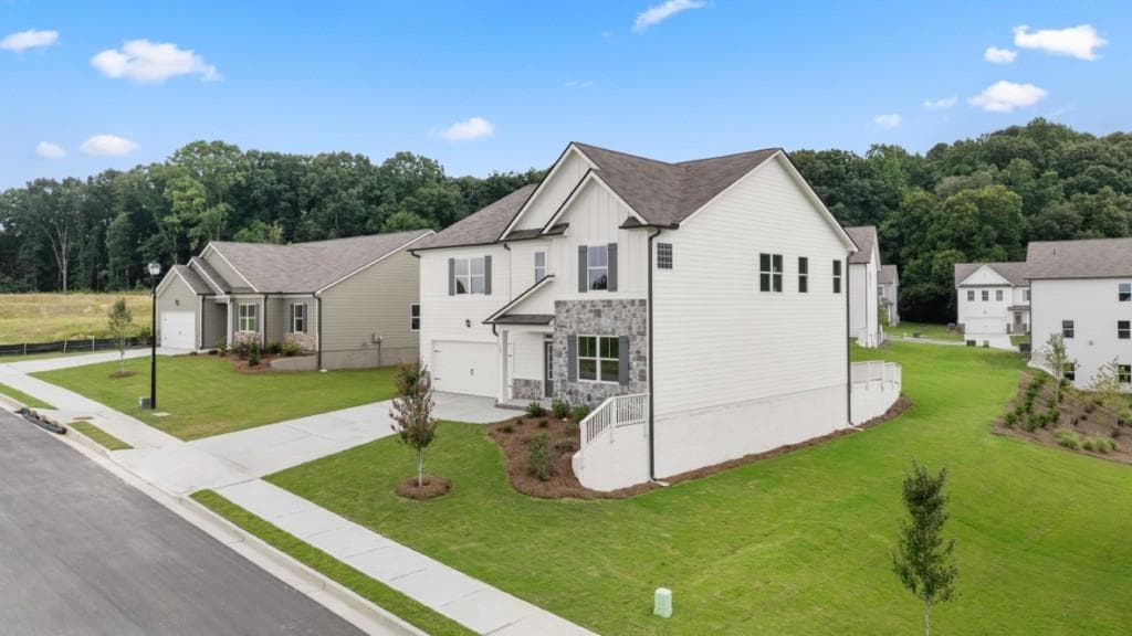 5 bedroom, 3 bathroom, 3,209 sq ft single family residence for sale at 128 Supreme Court, Braselton, GA 30517 — photo 2
