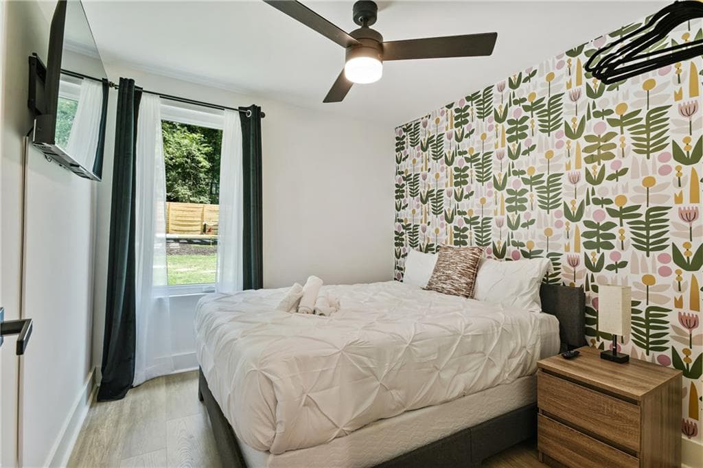 4 bedroom, 4 bathroom, 2,368 sq ft single family residence for sale at 729 Emily Place, Atlanta, GA 30318 — photo 9