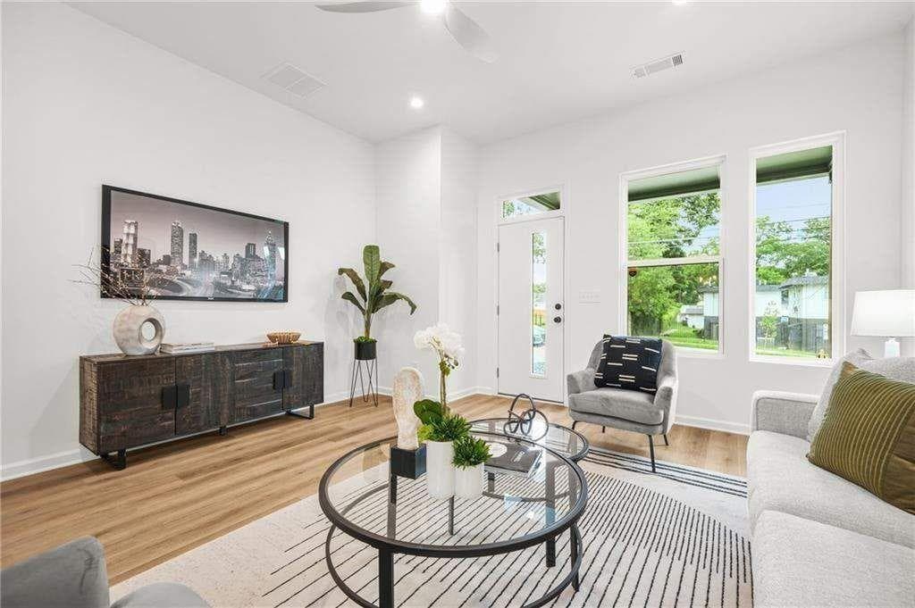 3 bedroom, 3 bathroom, 1,338 sq ft townhouse for sale at 1462 Connally Avenue, Atlanta, GA 30310 — photo 4