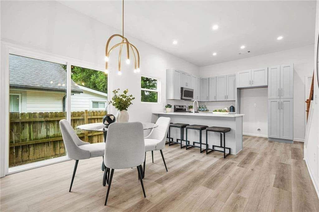 3 bedroom, 3 bathroom, 1,338 sq ft townhouse for sale at 1462 Connally Avenue, Atlanta, GA 30310 — photo 8