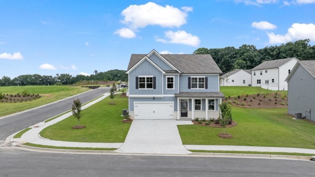 5 bedroom, 3 bathroom, 2,804 sq ft single family residence for sale at 1356 Lincoln Lane, Braselton, GA 30517