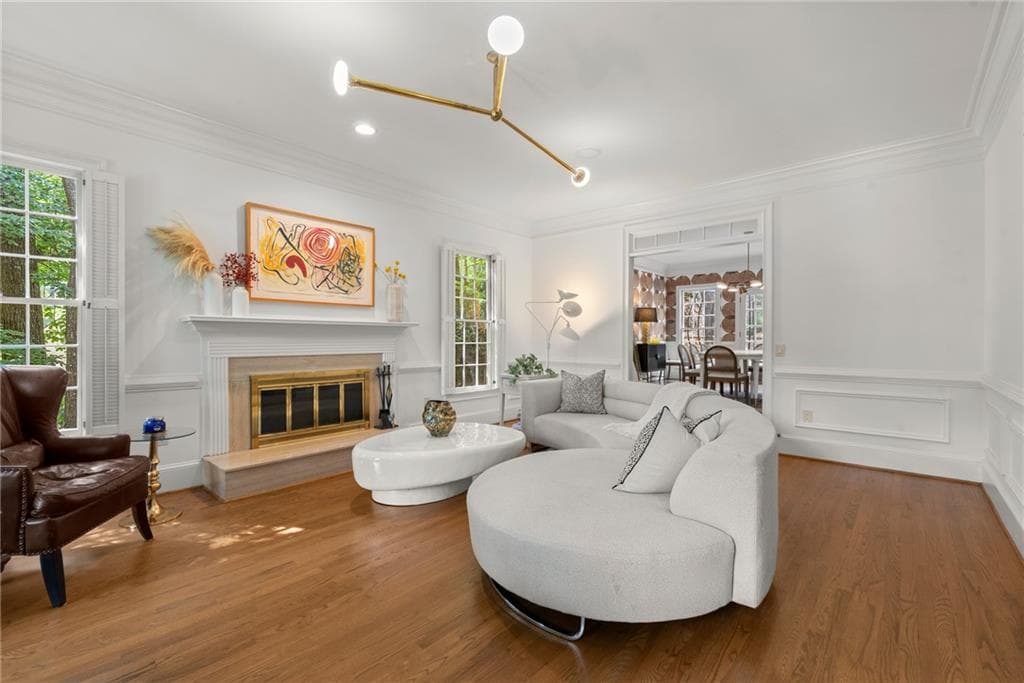 5 bedroom, 6 bathroom, 6,039 sq ft single family residence for sale at 7810 Landowne Drive, Sandy Springs, GA 30350 — photo 5