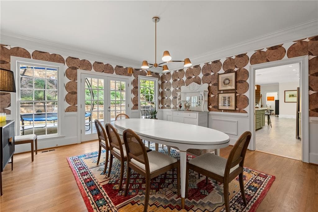 5 bedroom, 6 bathroom, 6,039 sq ft single family residence for sale at 7810 Landowne Drive, Sandy Springs, GA 30350 — photo 9