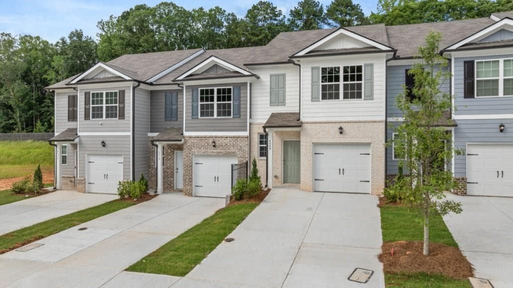 3 bedroom, 3 bathroom, 1,508 sq ft townhouse under contract at 6008 Skylar Drive, South Fulton, GA 30331 — photo 2