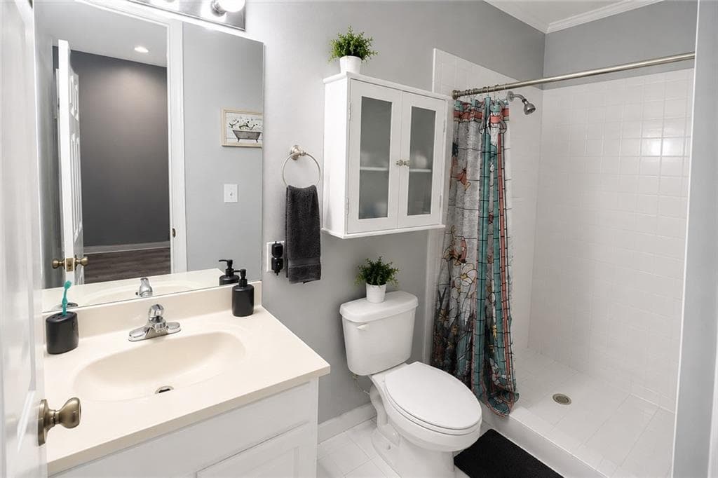 3 bedroom, 2 bathroom, 1,650 sq ft single family residence for sale at 1482 Hewatt Road, Lilburn, GA 30047 — photo 5