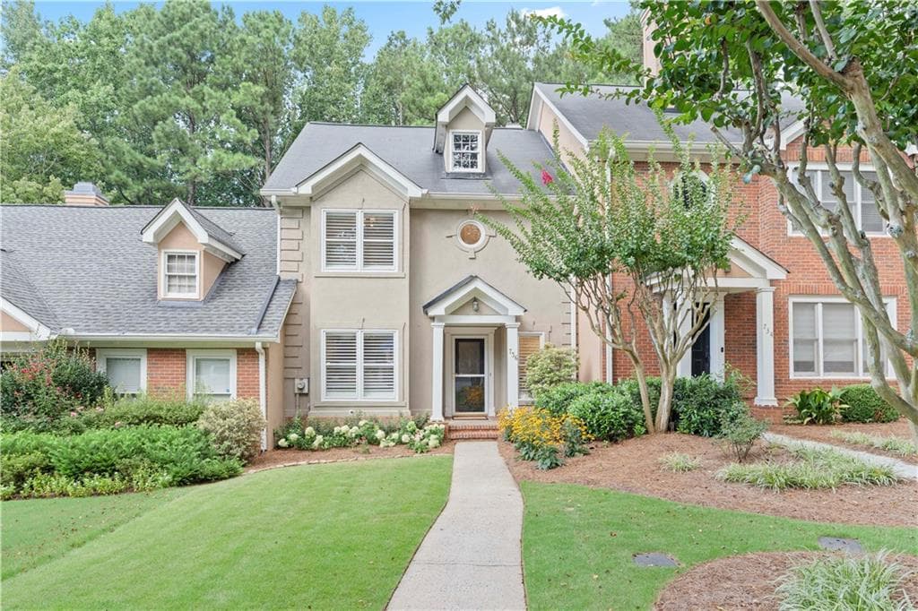 2 bedroom, 3 bathroom, 1,853 sq ft townhouse sold at 736 Olde Towne Lane, Marietta, GA 30068