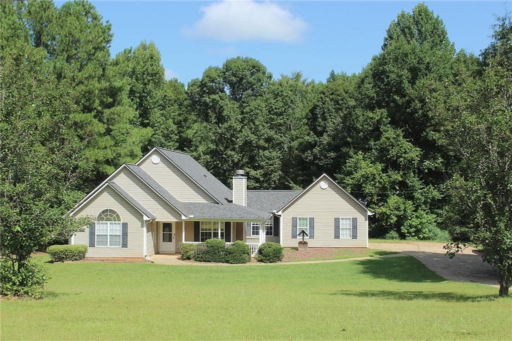3 bedroom, 2 bathroom, 1,502 sq ft single family residence for sale at 5613 Highway 81, Mcdonough, GA 30252 — photo 6