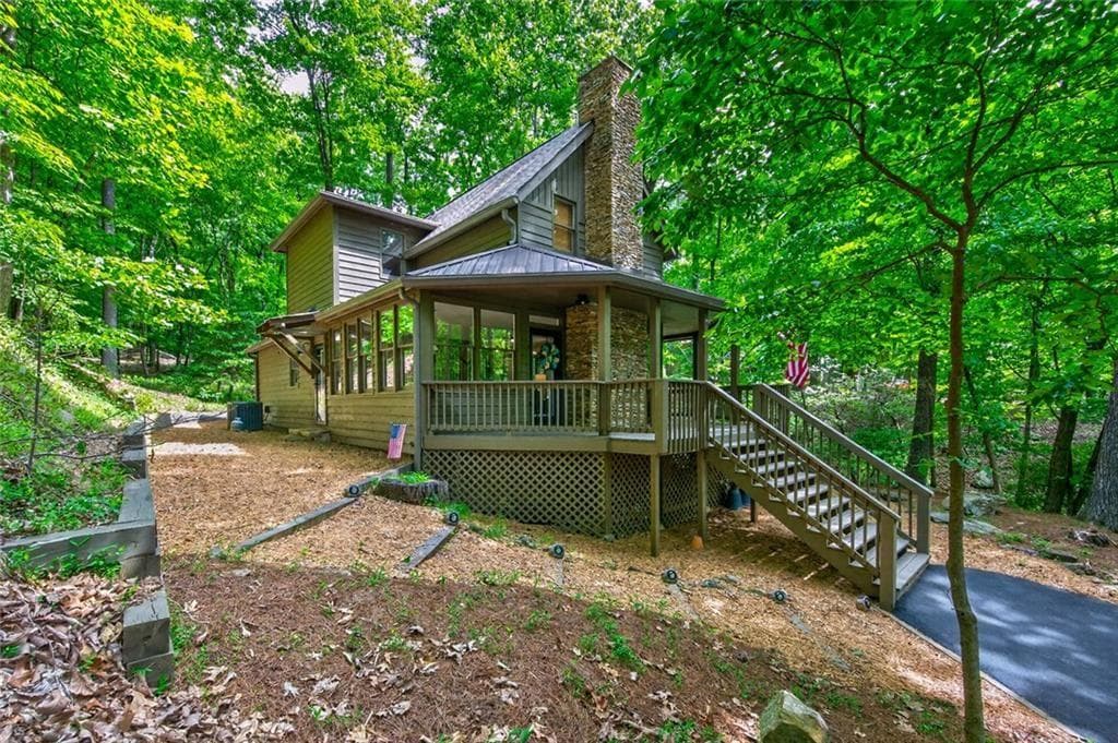 3 bedroom, 3 bathroom, 1,819 sq ft single family residence for sale at 452 Bellflower Drive, Jasper, GA 30143 — photo 2