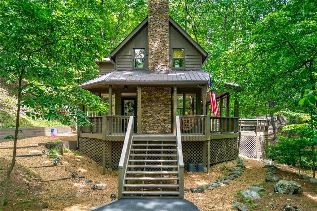 3 bedroom, 3 bathroom, 1,819 sq ft single family residence for sale at 452 Bellflower Drive, Jasper, GA 30143