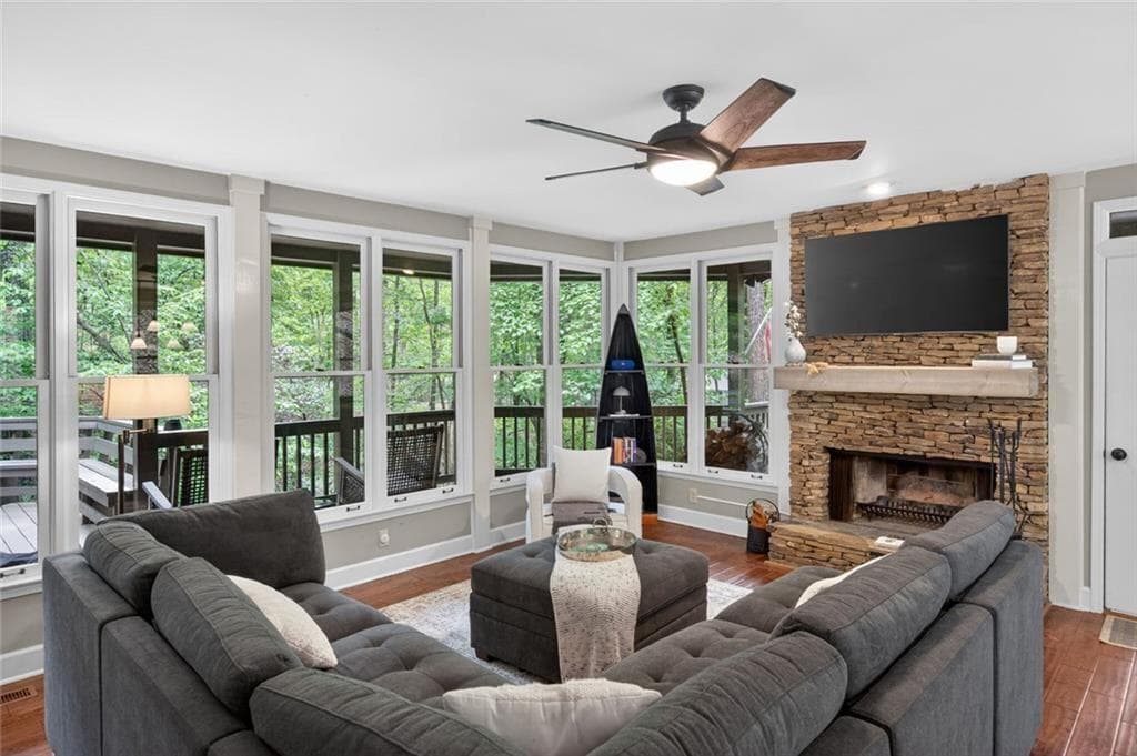 3 bedroom, 3 bathroom, 1,819 sq ft single family residence for sale at 452 Bellflower Drive, Jasper, GA 30143 — photo 4