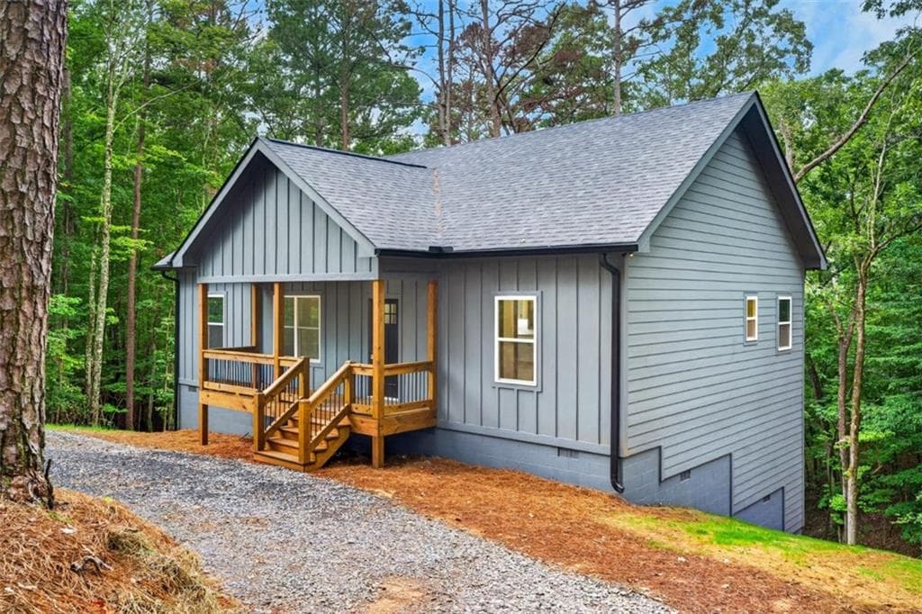 3 bedroom, 2 bathroom, 1,313 sq ft single family residence for sale at 579 Julep Court, Ellijay, GA 30540