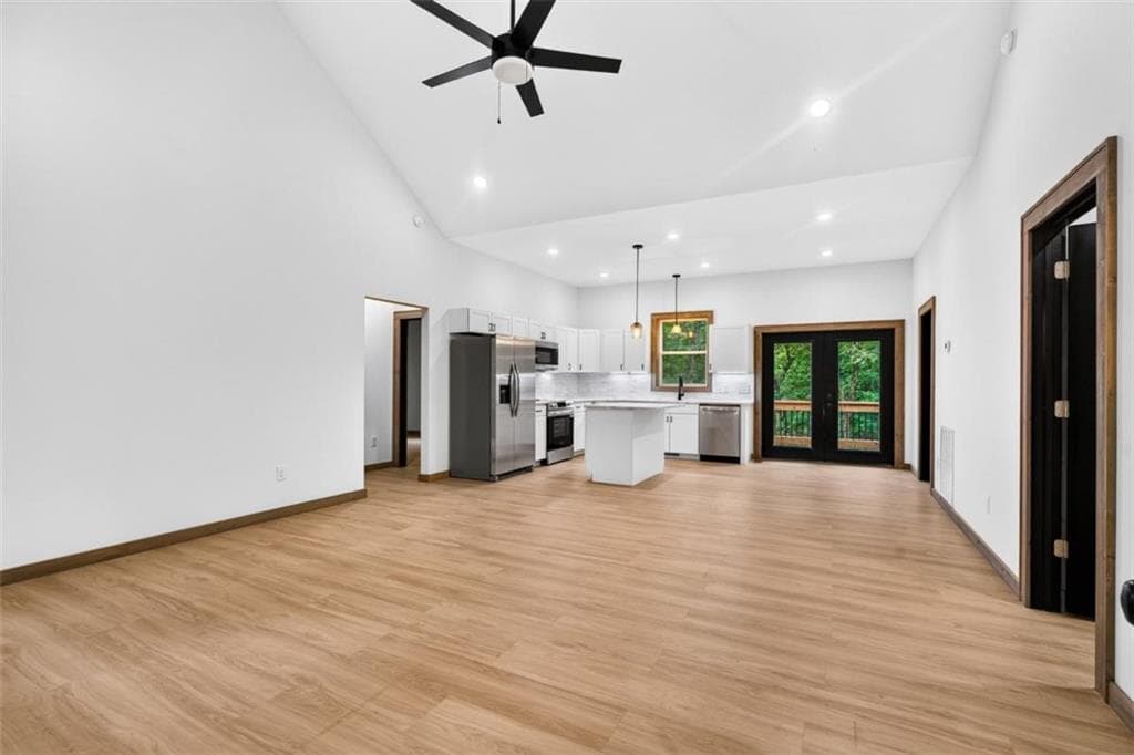 3 bedroom, 2 bathroom, 1,313 sq ft single family residence for sale at 579 Julep Court, Ellijay, GA 30540 — photo 3