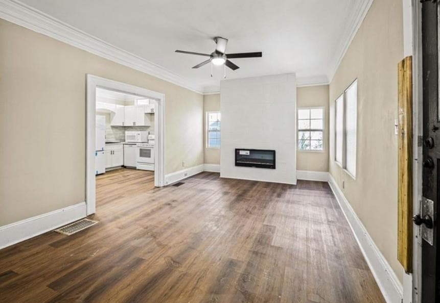 4 bedroom, 2 bathroom, 1,872 sq ft single family residence for sale at 684 S Elizabeth Place, Atlanta, GA 30318 — photo 3