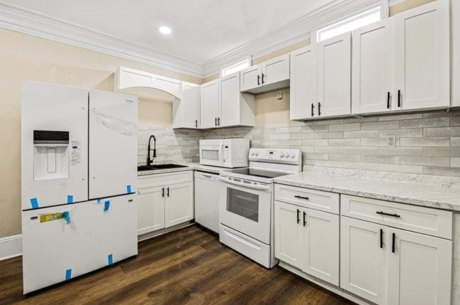 4 bedroom, 2 bathroom, 1,872 sq ft single family residence for sale at 684 S Elizabeth Place, Atlanta, GA 30318 — photo 7