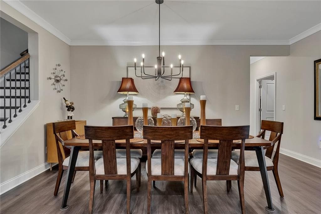3 bedroom, 3 bathroom, 2,837 sq ft single family residence under contract at 816 Spruce Avenue, Canton, GA 30114 — photo 8