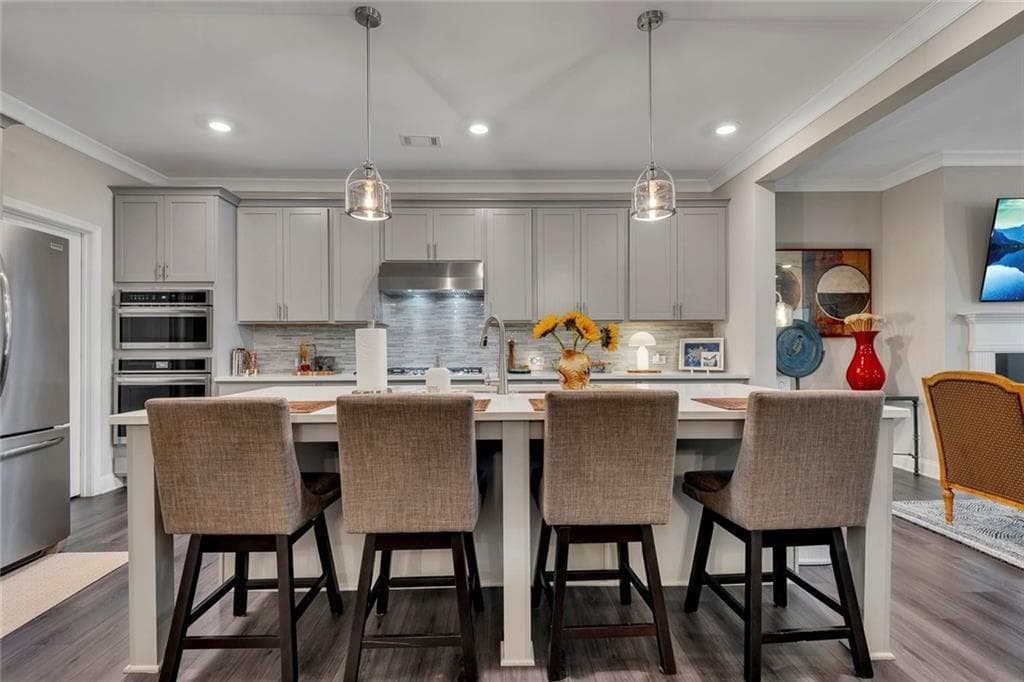 3 bedroom, 3 bathroom, 2,837 sq ft single family residence under contract at 816 Spruce Avenue, Canton, GA 30114 — photo 9