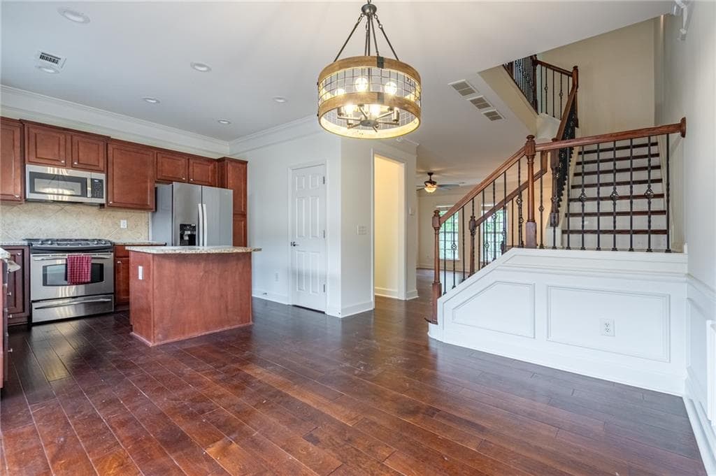 3 bedroom, 4 bathroom, 2,268 sq ft townhouse for sale at 2450 Natoma Court 11, Smyrna, GA 30080 — photo 10