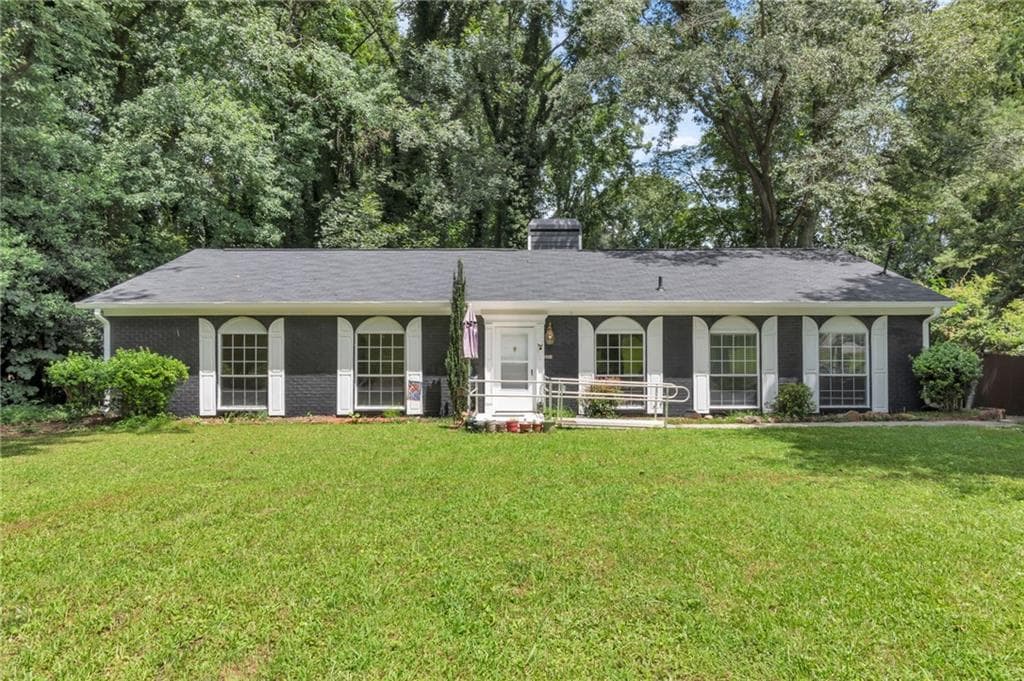 3 bedroom, 2 bathroom, 1,320 sq ft single family residence under contract at 4184 Indian Forest Road, Stone Mountain, GA 30083