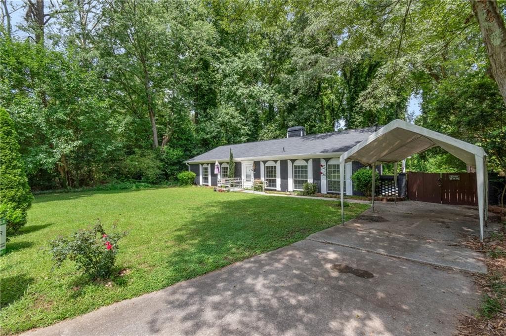 3 bedroom, 2 bathroom, 1,320 sq ft single family residence under contract at 4184 Indian Forest Road, Stone Mountain, GA 30083 — photo 2