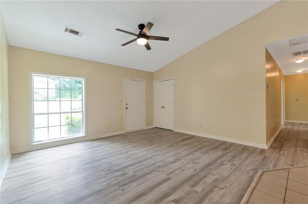 3 bedroom, 2 bathroom, 1,320 sq ft single family residence under contract at 4184 Indian Forest Road, Stone Mountain, GA 30083 — photo 4