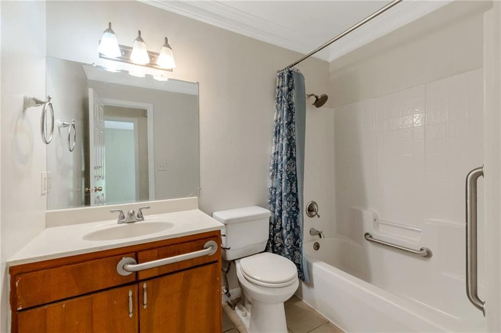 3 bedroom, 2 bathroom, 1,320 sq ft single family residence under contract at 4184 Indian Forest Road, Stone Mountain, GA 30083 — photo 9
