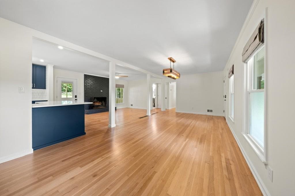 4 bedroom, 3 bathroom, 2,040 sq ft single family residence for sale at 1415 Driftwood Court, Roswell, GA 30075 — photo 8