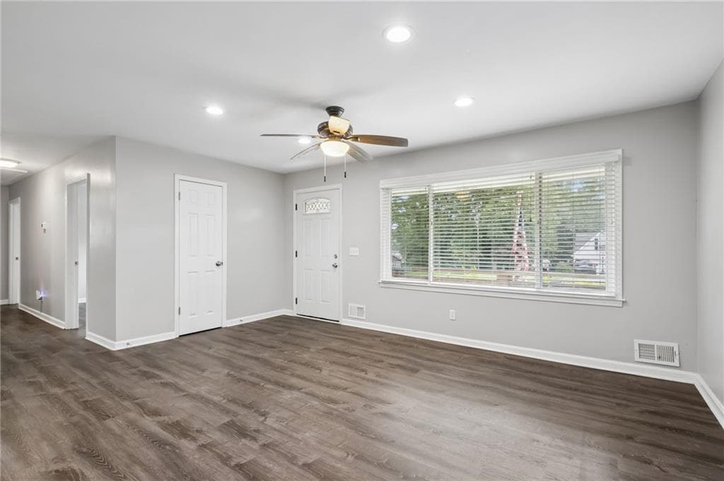 3 bedroom, 2 bathroom, 1,344 sq ft single family residence for sale at 1331 Owen Circle, Buford, GA 30518 — photo 10