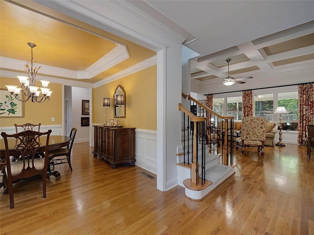 5 bedroom, 5 bathroom, 5,510 sq ft single family residence under contract at 308 Morning Dew Court, Canton, GA 30114 — photo 2
