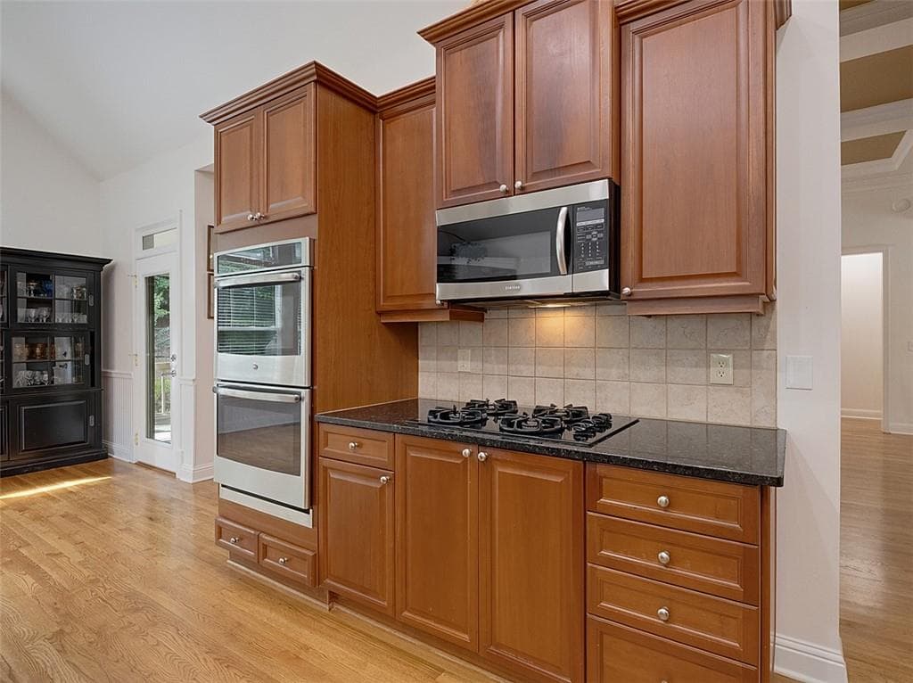 5 bedroom, 5 bathroom, 5,510 sq ft single family residence under contract at 308 Morning Dew Court, Canton, GA 30114 — photo 6