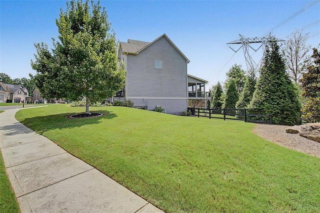 5 bedroom, 3 bathroom, 2,550 sq ft single family residence for sale at 120 Cobblestone Trail, Dallas, GA 30132 — photo 3