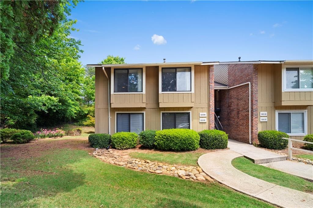 2 bedroom, 2 bathroom, 1,320 sq ft condominium sold at 2006 Powers Ferry Trace, Marietta, GA 30067